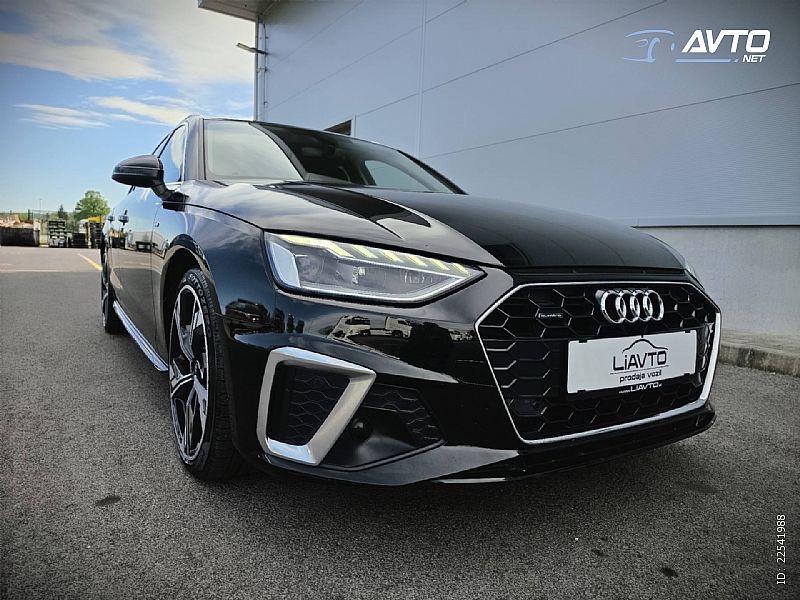 Audi A4 2022.